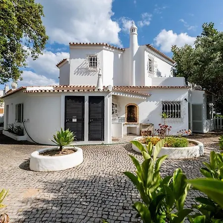 Bougainvilea Willa Albufeira